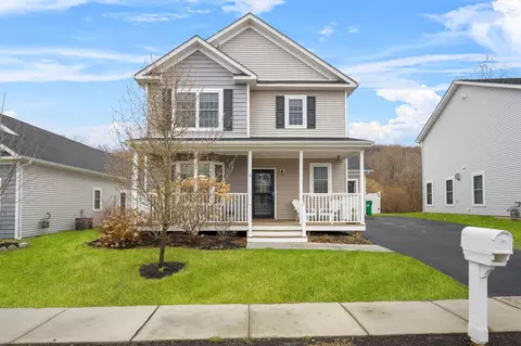 6 Emerson Ter, Lloyd, NY 12528
