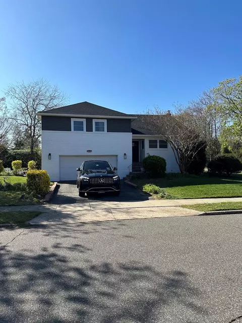 836 Eastfield Rd, Westbury, NY 11590