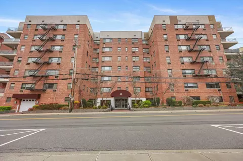45 E Hartsdale Ave #1G, Greenburgh, NY 10530