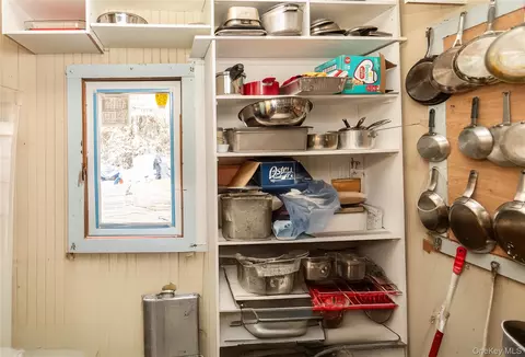 Kitchen - 11 Orange Tpke, Tuxedo, NY 10975 photo 5 of 5