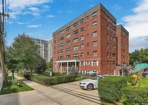 33 Barker Ave #3L, White Plains, NY 10601