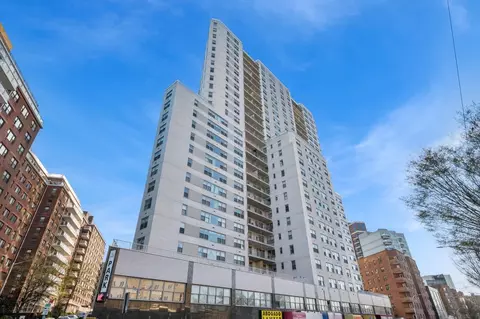 125-10 Queens Blvd #1805, New York, NY 11415