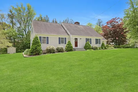 12 Heath Rd, Mount Pleasant, NY 10595