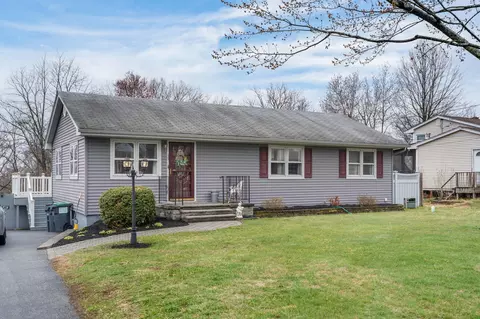 107 Prospect Ave, Maybrook, NY 12543