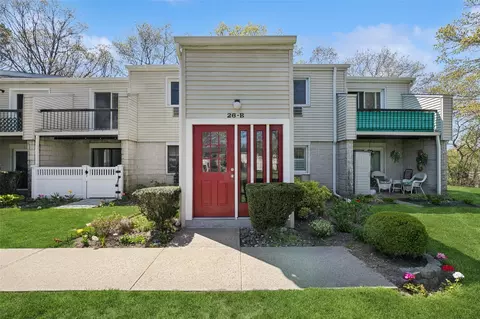 26 Richmond Blvd #3B, Ronkonkoma, NY 11779