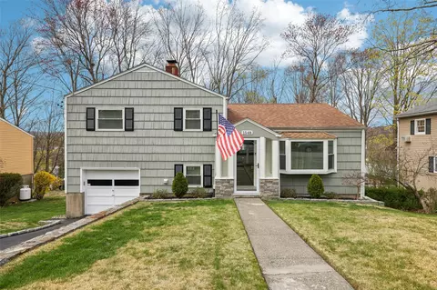1548 East Blvd, Peekskill, NY 10566