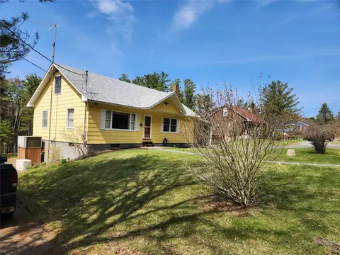 45 Hartwood Club Rd, Deerpark, NY 12780