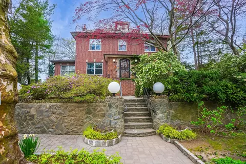 5235 Netherland Ave, New York, NY 10471