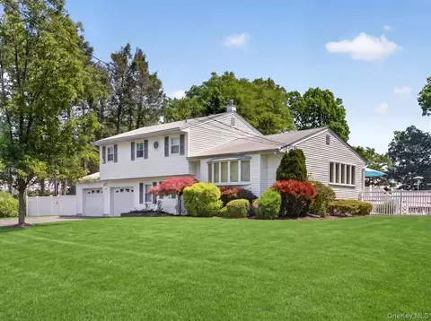 6 Wilton Cir, Clarkstown, NY 10956