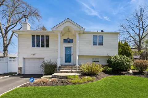 23 Charles Ave, Huntington, NY 11743