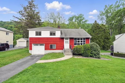 520 Washington Ave, Mount Pleasant, NY 10570