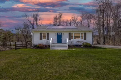 247 Ulsterville Rd, Shawangunk, NY 12566