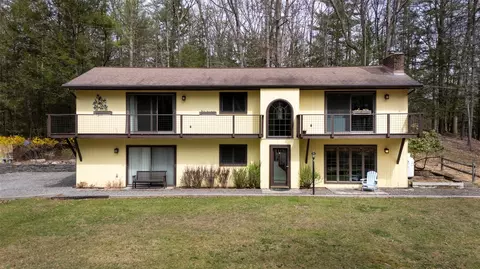 23 Maurizi Ln, Woodstock, NY 12498