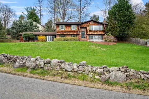 50 Cricketown Rd, Stony Point, NY 10980