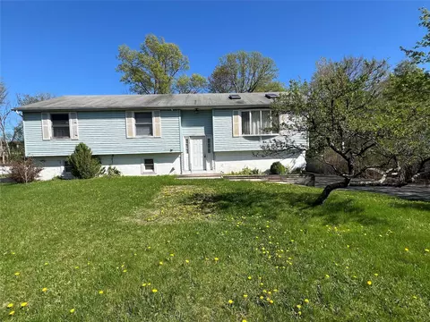 11 Keats Rd, Wallkill, NY 10941