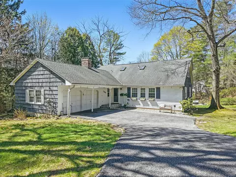 140 Fuller Rd, Briarcliff Manor, NY 10510