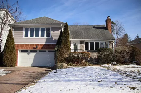 808 Wolfs Ln, Pelham, NY 10803