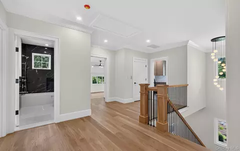 Entry Way - 2 E Gate Rd, Huntington, NY 11743 photo 6 of 6