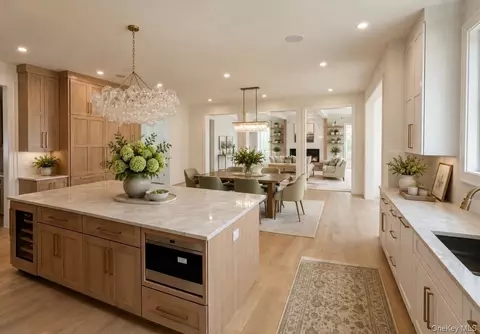 Kitchen - 2 E Gate Rd, Huntington, NY 11743 photo 2 of 5