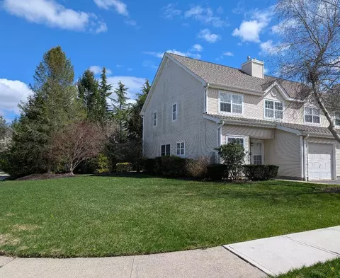 115 Barrett Cir, Melville, NY 11747