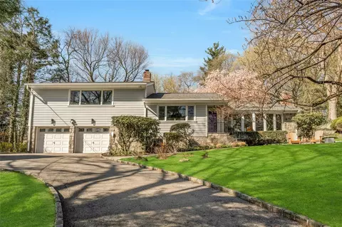 24 Doris Dr, Greenburgh, NY 10583