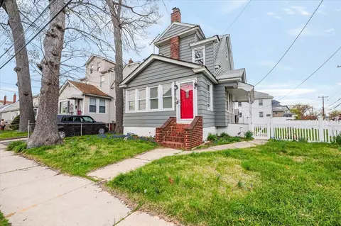 17 Sapir St, Valley Stream, NY 11580