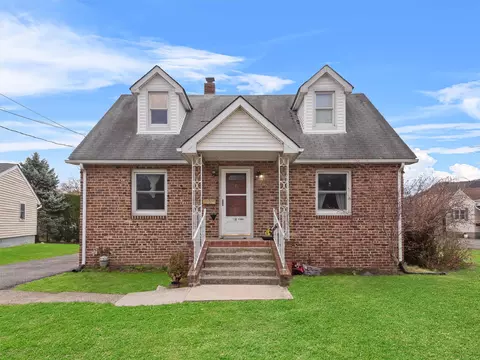 48 Tanneyanns Ln, West Haverstraw, NY 10993