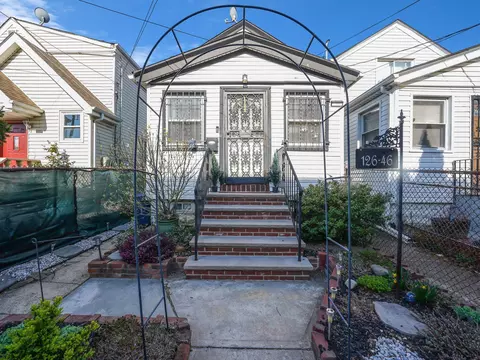 126-46 149th St, Jamaica, NY 11436