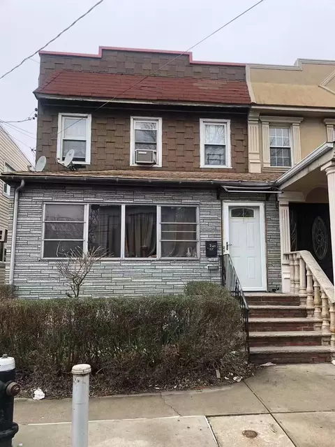 13933 87th Dr, Jamaica, NY 11435