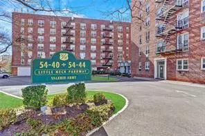 54-44 Little Neck Pkwy #4K, Little Neck, NY 11362