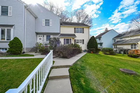 515 High #17, Port Jefferson, NY 11777
