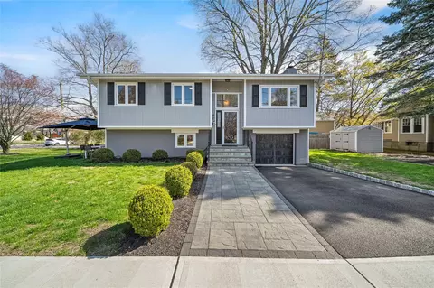 40 Young Ave, Cortlandt, NY 10520