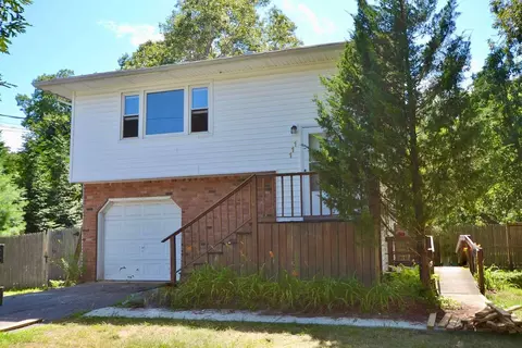 111 Maple Ave, Shirley, NY 11967