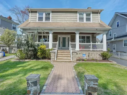 105 Lispenard Ave, New Rochelle, NY 10801