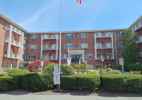 838 Pelhamdale Ave #3R, New Rochelle, NY 10801