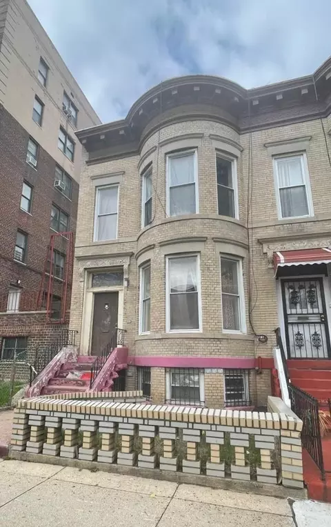 335 Martense St, Brooklyn, NY 11226