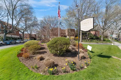703 Palmer Ct #2-A, Mamaroneck, NY 10543