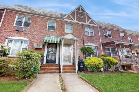 148-40 61 Rd, Flushing, NY 11367
