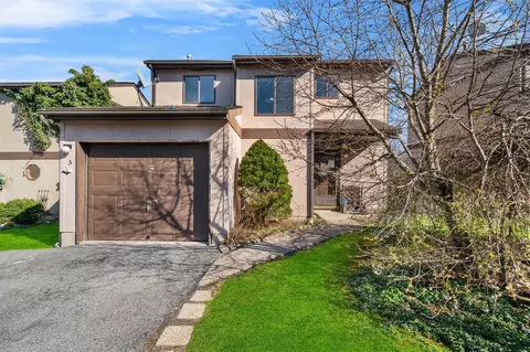 5 Fitzherbert Mews, Wallkill, NY 10940
