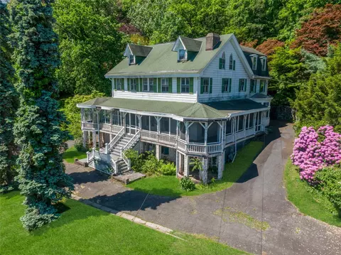 225 River Rd, Orangetown, NY 10960