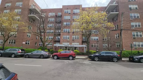 92-30 56th Ave #5F, Elmhurst, NY 11373