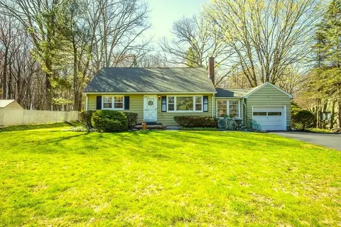 19 Dolson Rd, Ramapo, NY 10952