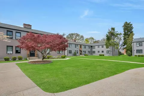 14 Tappan Lndg #52D, Greenburgh, NY 10591