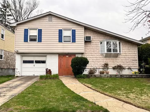 12 Wallace Ct, Valley Stream, NY 11580