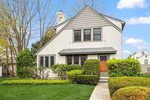 165 Lyons Rd, Scarsdale, NY 10583