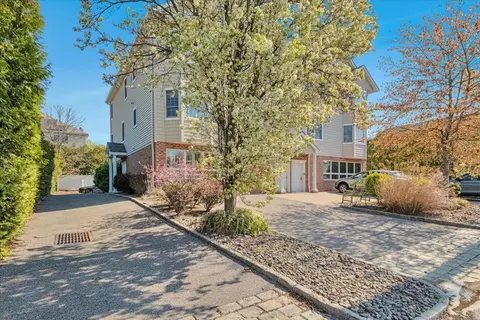 119 Montgomery Ave #B, Scarsdale, NY 10583