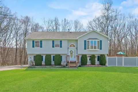 86 Old Dutch Hollow Rd, Monroe, NY 10950