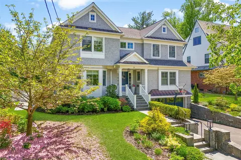 25 Lincoln St, Larchmont, NY 10538