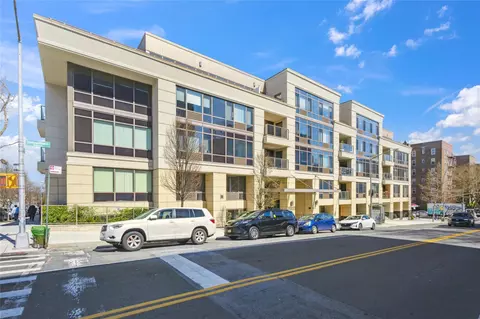 6405 Yellowstone Blvd #320S, New York, NY 11375