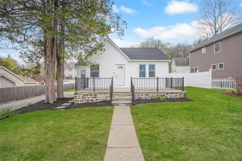 3196 Hollywood St, Yorktown, NY 10547